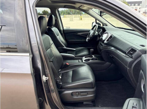 2017 Honda Pilot EX-L w/Honda Sensing