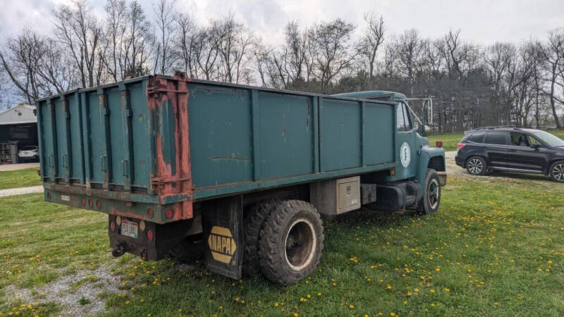 1987 International 1654