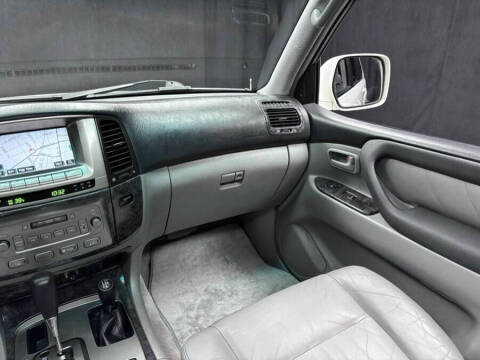 2004 Toyota Land Cruiser