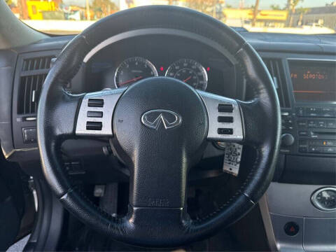 2003 Infiniti FX35