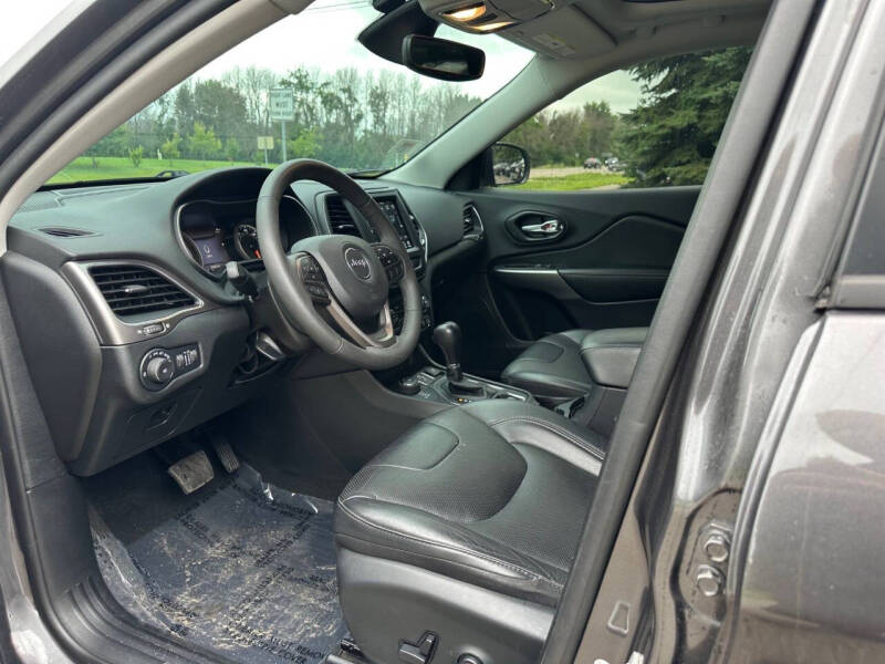 2022 Jeep Cherokee Latitude Lux