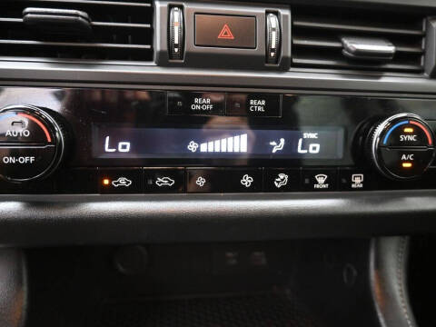 2023 Nissan Pathfinder S