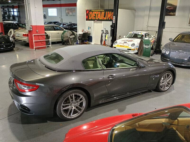 2018 Maserati GranTurismo 32