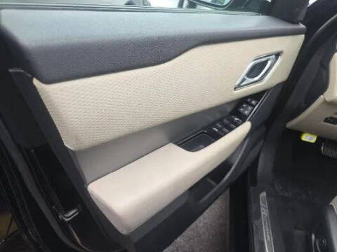 2021 Land Rover Range Rover Velar P250 R-Dynamic S