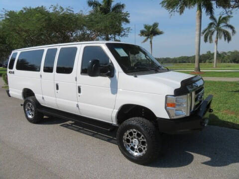 2014 Ford E-Series E-350 SD XLT