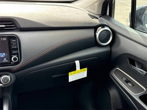 2025 Nissan Versa SR