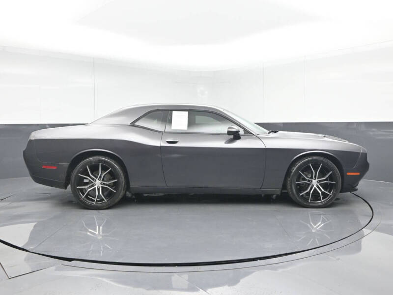 2017 Dodge Challenger SXT