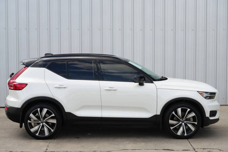 2022 Volvo XC40 Recharge Twin Plus