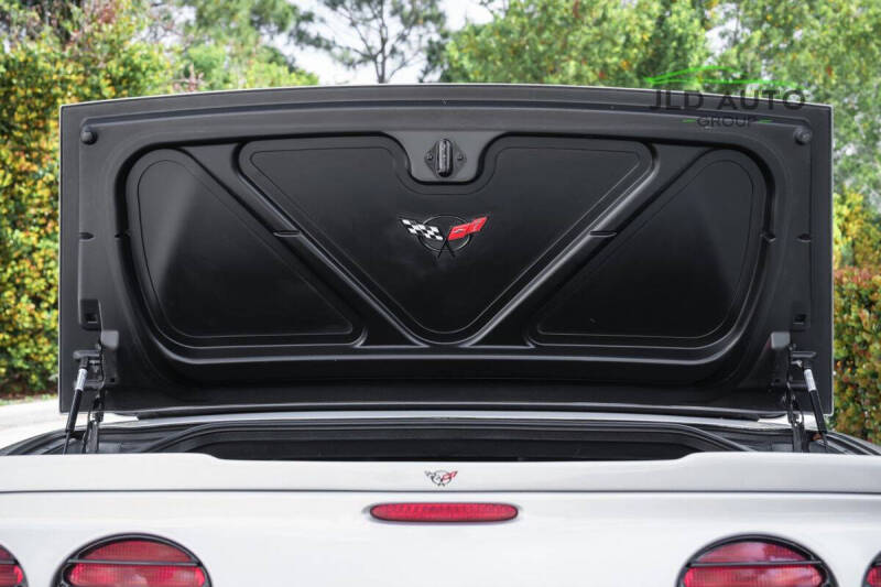 2004 Chevrolet Corvette
