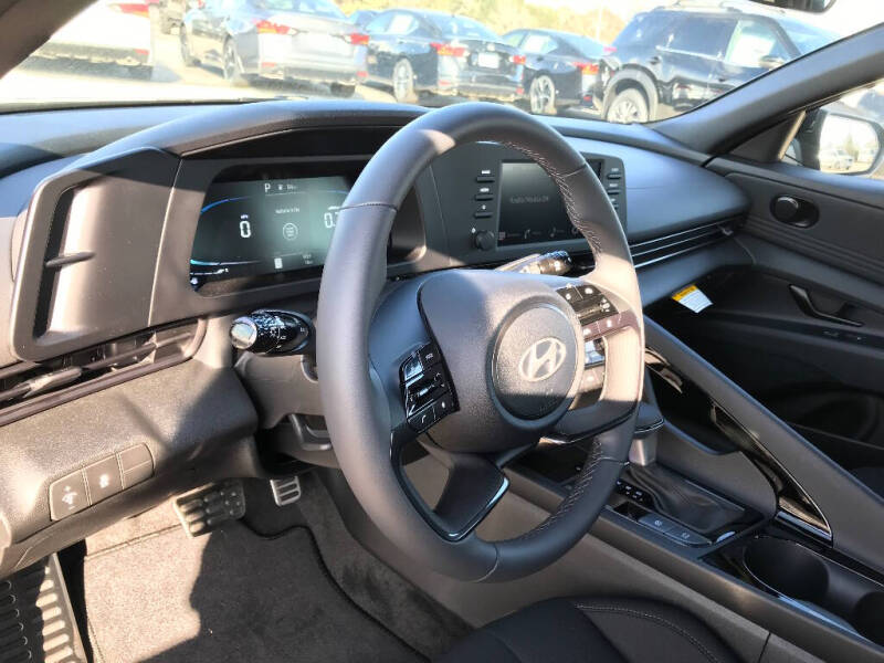 2026 Hyundai Elantra SEL Sport Premium