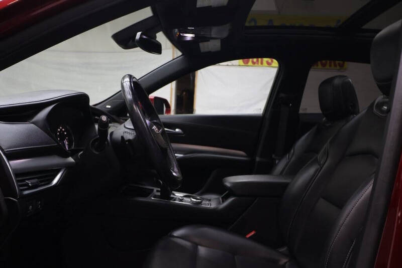 2020 Cadillac XT4 Premium Luxury