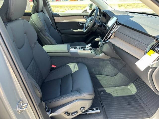 2026 Volvo XC90 B6 Plus 7P