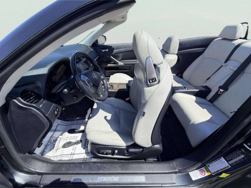 2011 Lexus IS 250C