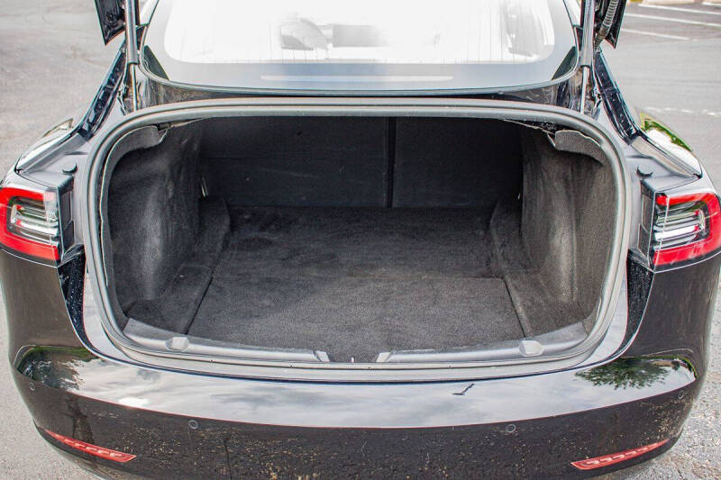 2020 Tesla Model 3 Standard Range Plus