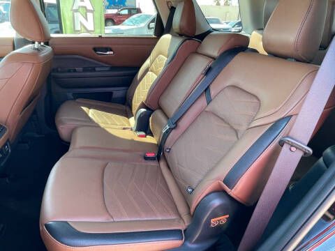 2022 Nissan Pathfinder Platinum