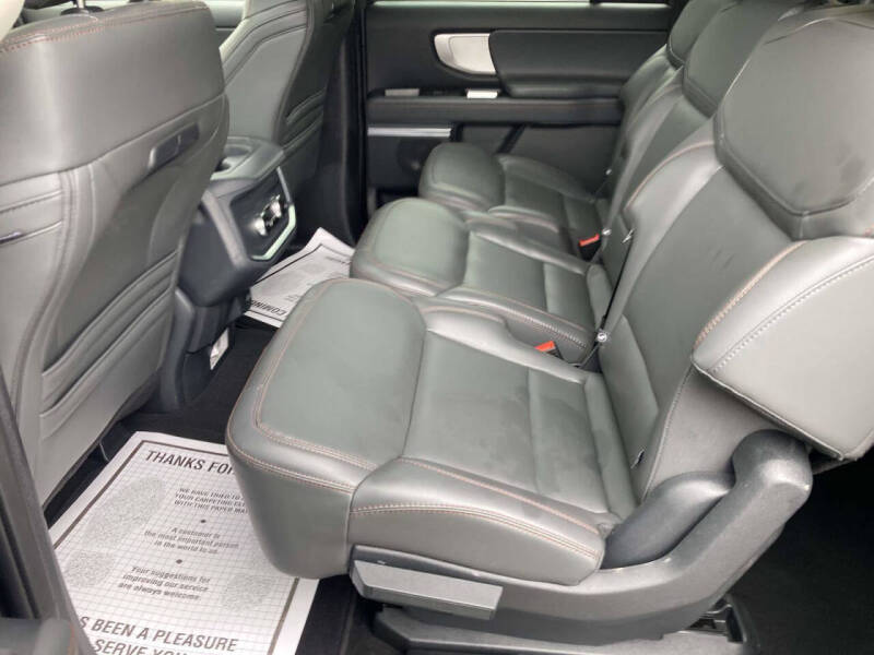2025 Ford Expedition MAX Active