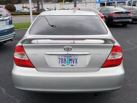 2004 Toyota Camry LE
