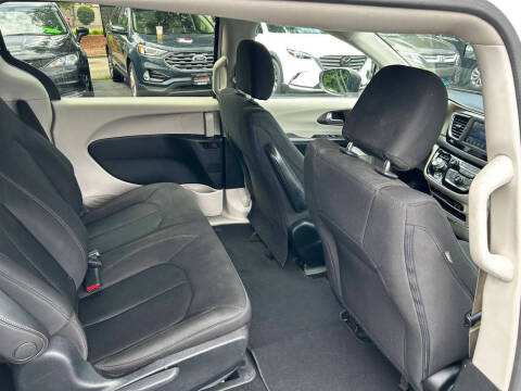 2018 Chrysler Pacifica L