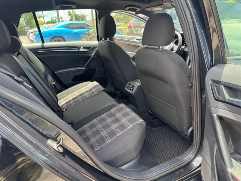 2016 Volkswagen Golf GTI S