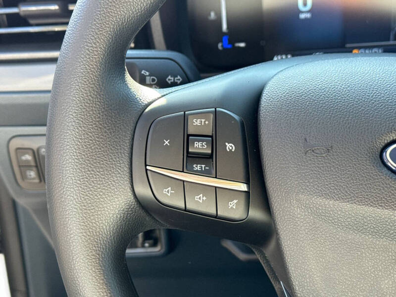 2025 Ford Maverick XL