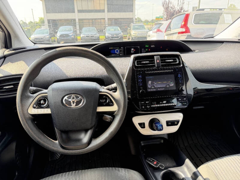 2016 Toyota Prius Two