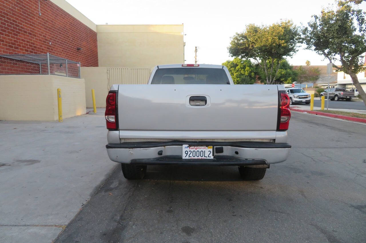 2006 Chevrolet Silverado 1500 for sale at The Car Vendor LLC in Bellflower, CA