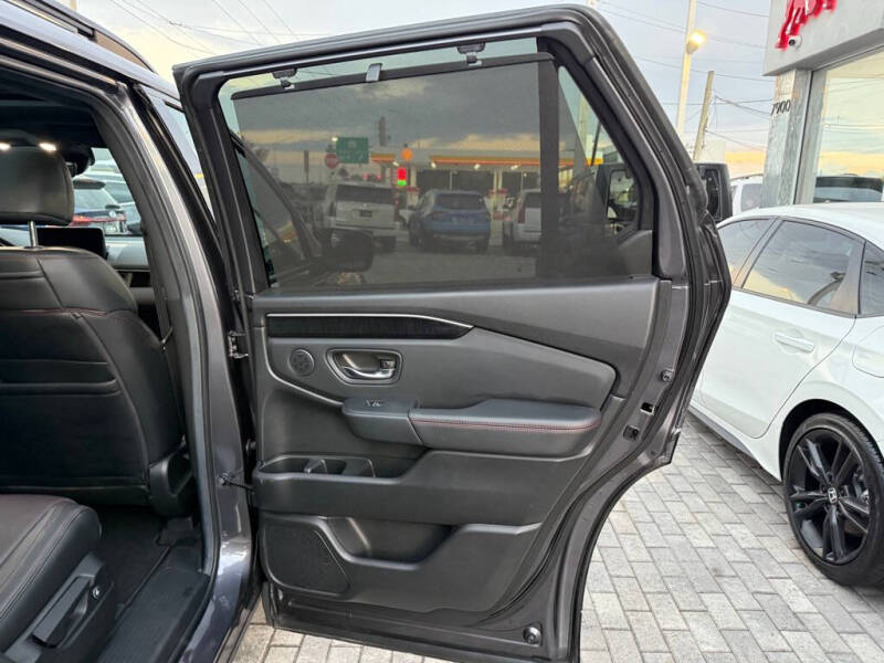 2025 Honda Pilot Black Edition