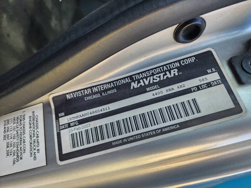 2003 International 4400