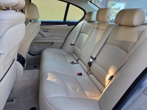 2015 BMW 5 Series 528i