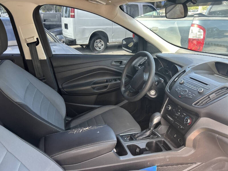 2017 Ford Escape S