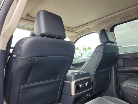 2024 Ford Expedition XLT