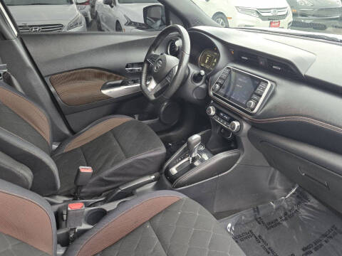 2018 Nissan Kicks SR