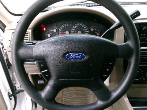 2003 Ford Explorer XLS