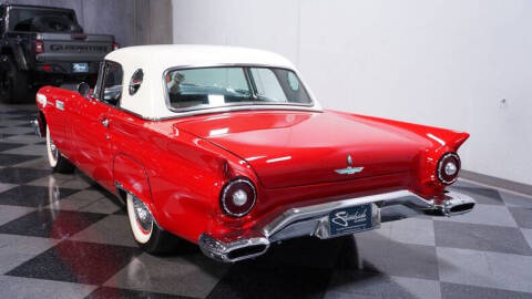 1957 Ford Thunderbird