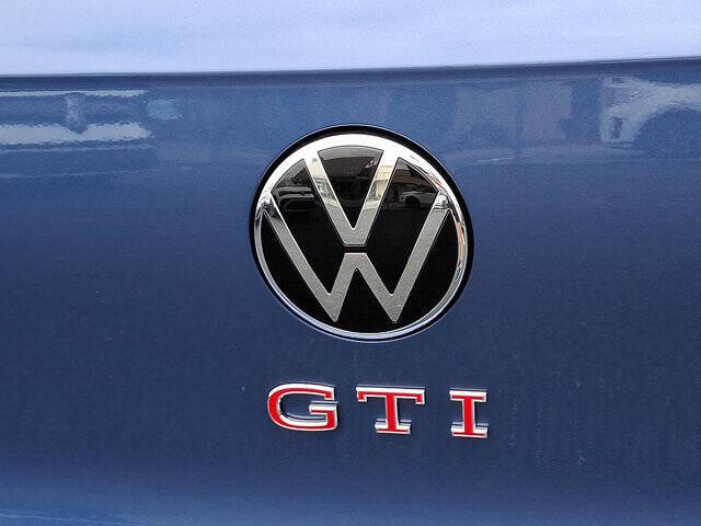 2025 Volkswagen Golf GTI SE