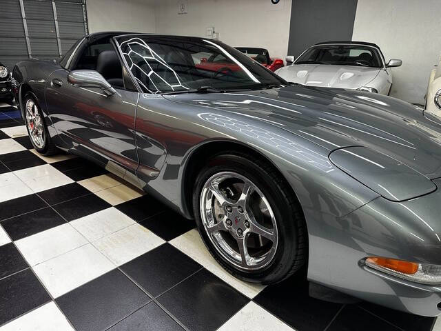 2004 Chevrolet Corvette