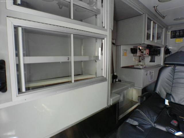 2015 Freightliner M2 106