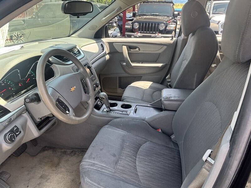2017 Chevrolet Traverse LS