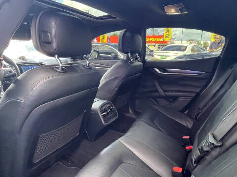 2018 Maserati Ghibli