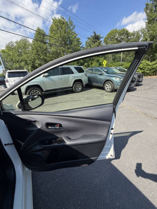 2018 Toyota Prius Three