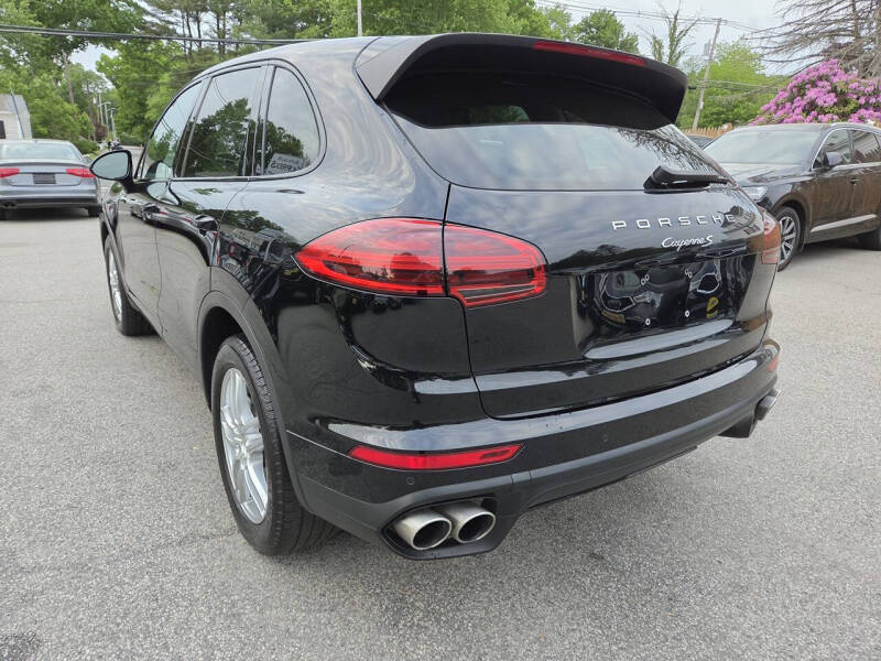2016 Porsche Cayenne S