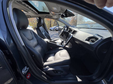 2015 Volvo S60 T5 Drive-E Premier Plus