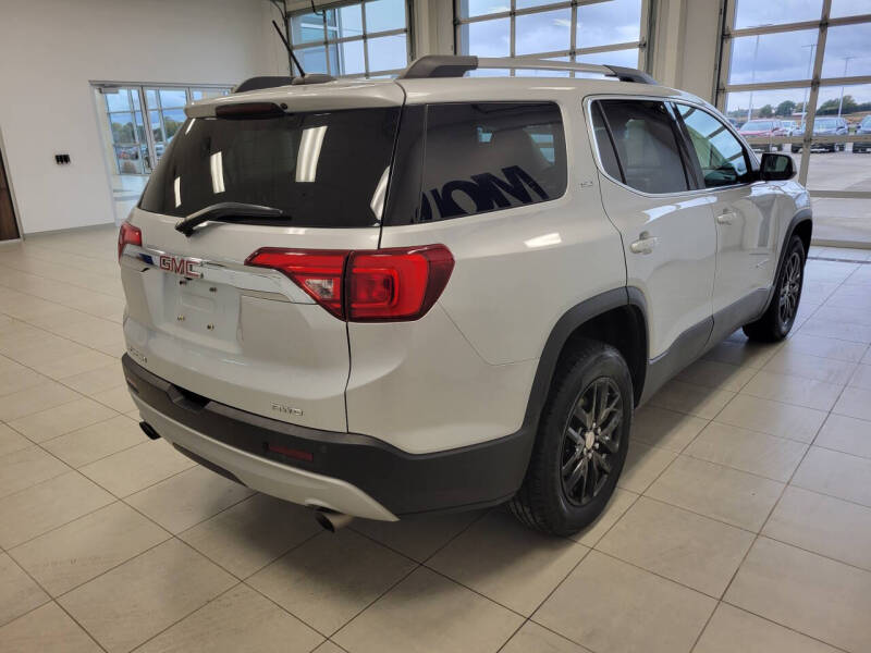 2019 GMC Acadia SLT-1