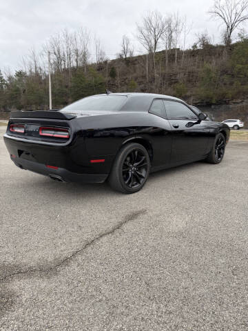 2017 Dodge Challenger SXT