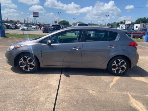 2016 Kia Forte5