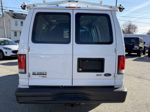 2014 Ford E-Series E-350 SD