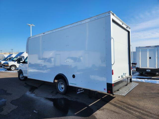 2025 Chevrolet Express 4500