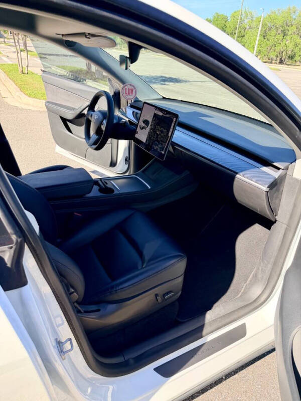 2021 Tesla Model Y Long Range - Photo 16