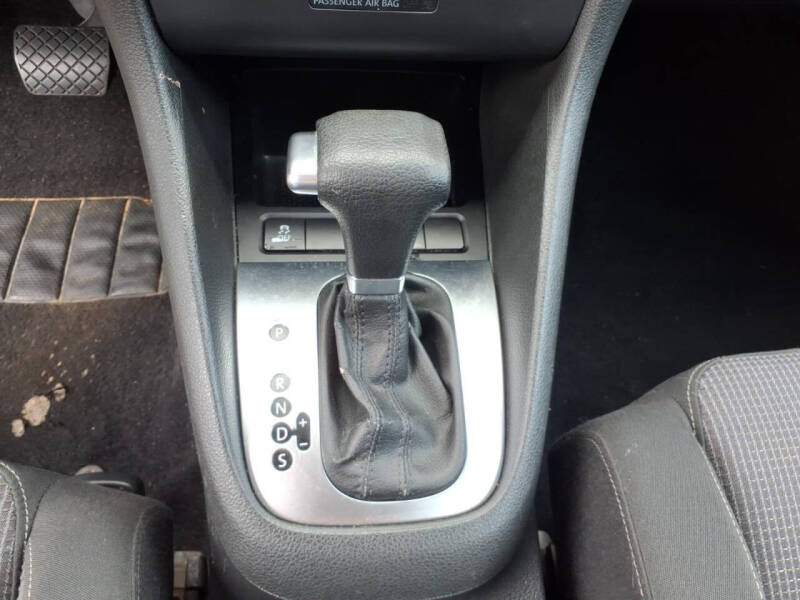 2011 Volkswagen Golf 2.5L