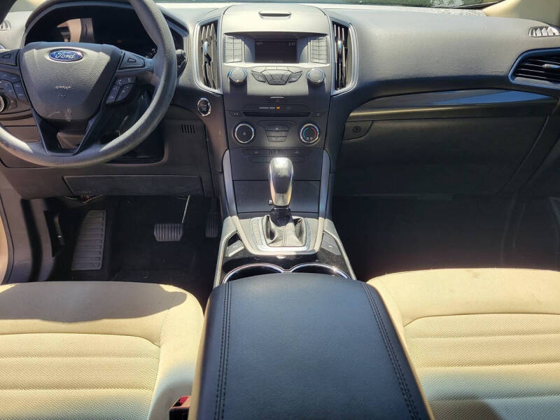 2017 Ford Edge SE